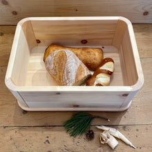 Lade das Bild in den Galerie-Viewer, Großer Brotkasten