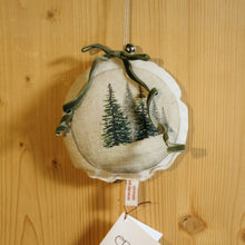 Lade das Bild in den Galerie-Viewer, Dascia
