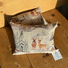 Lade das Bild in den Galerie-Viewer, Max
