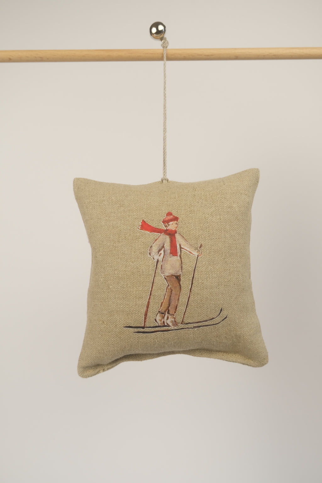 Cuscinetto con stampa alpina imbottito di trucioli di legno di cirmolo