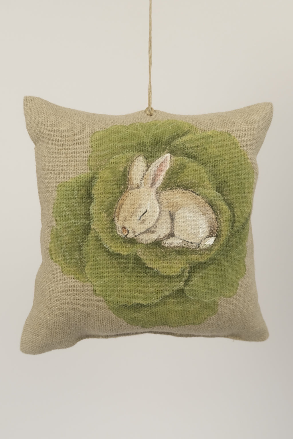 Lattughino - cuscino con trucioli di cirmolo dipinto a mano