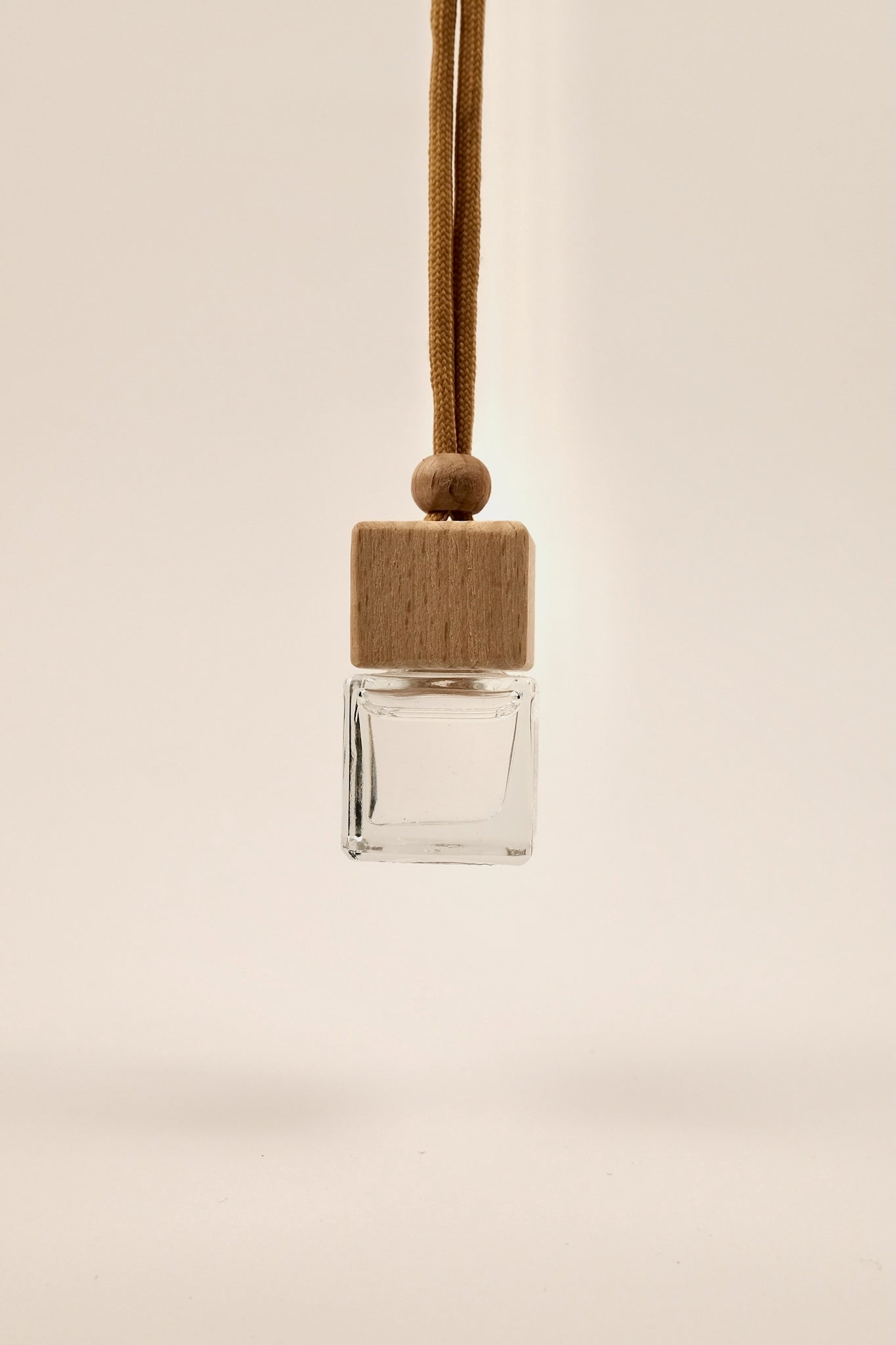 Autodiffusor aus Zirbenholz