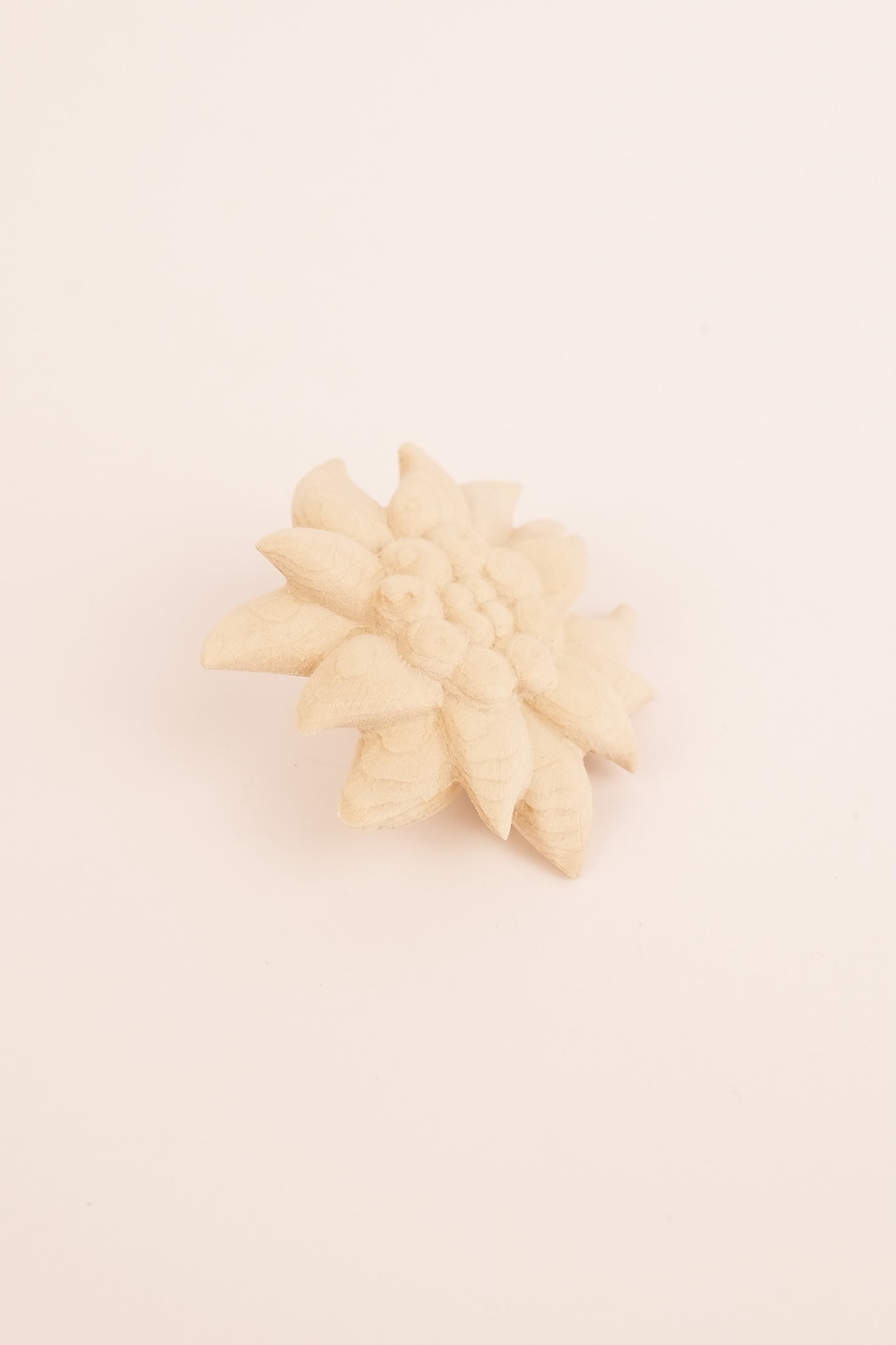 Edelweiss - Stella alpina in legno di cirmolo