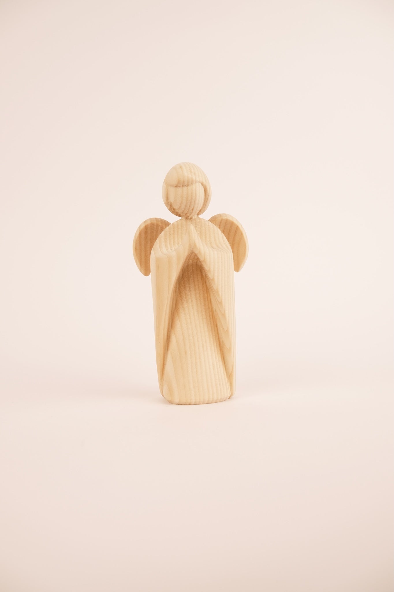 Kleiner betender Engel