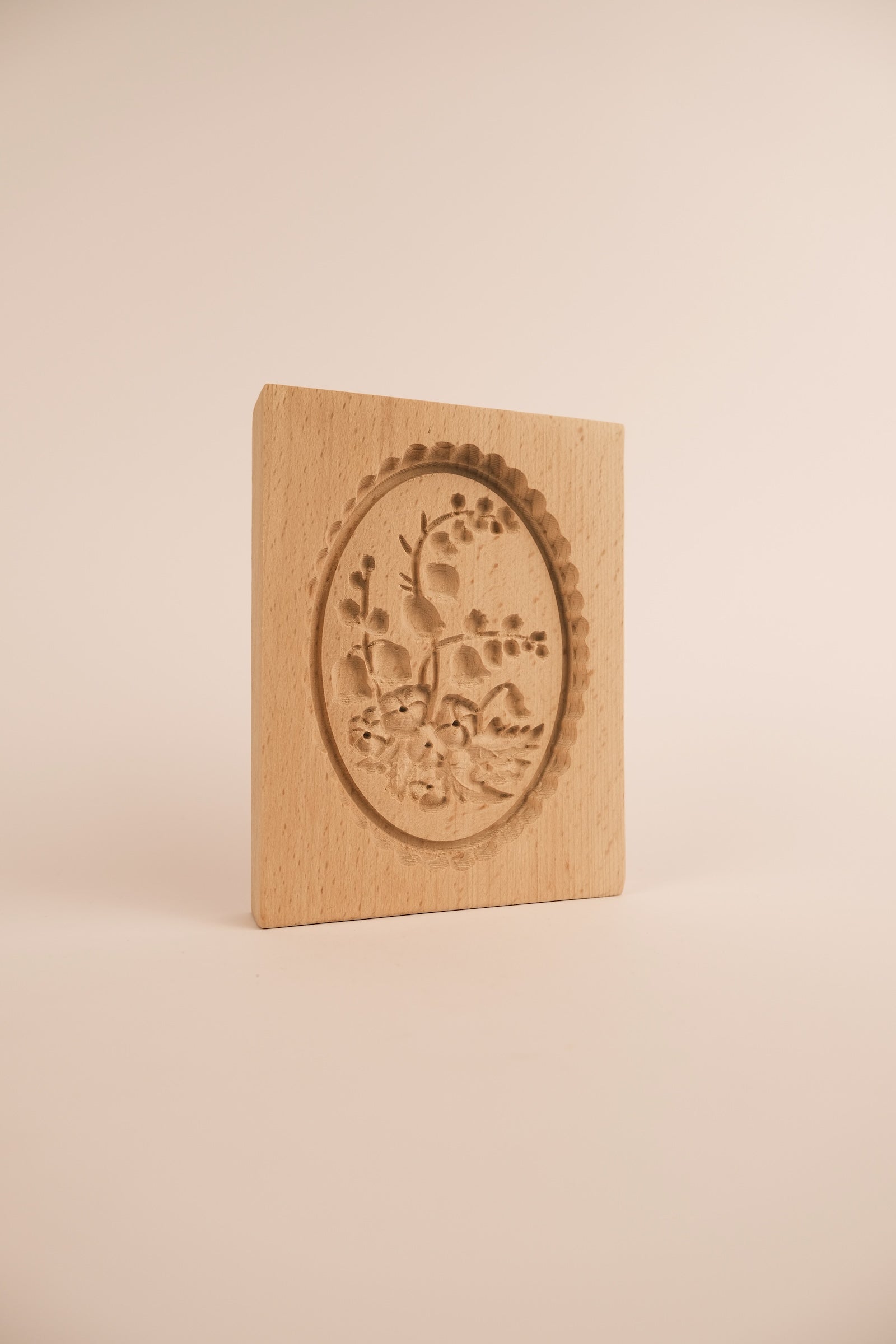 Stampo per biscotti in legno naturale