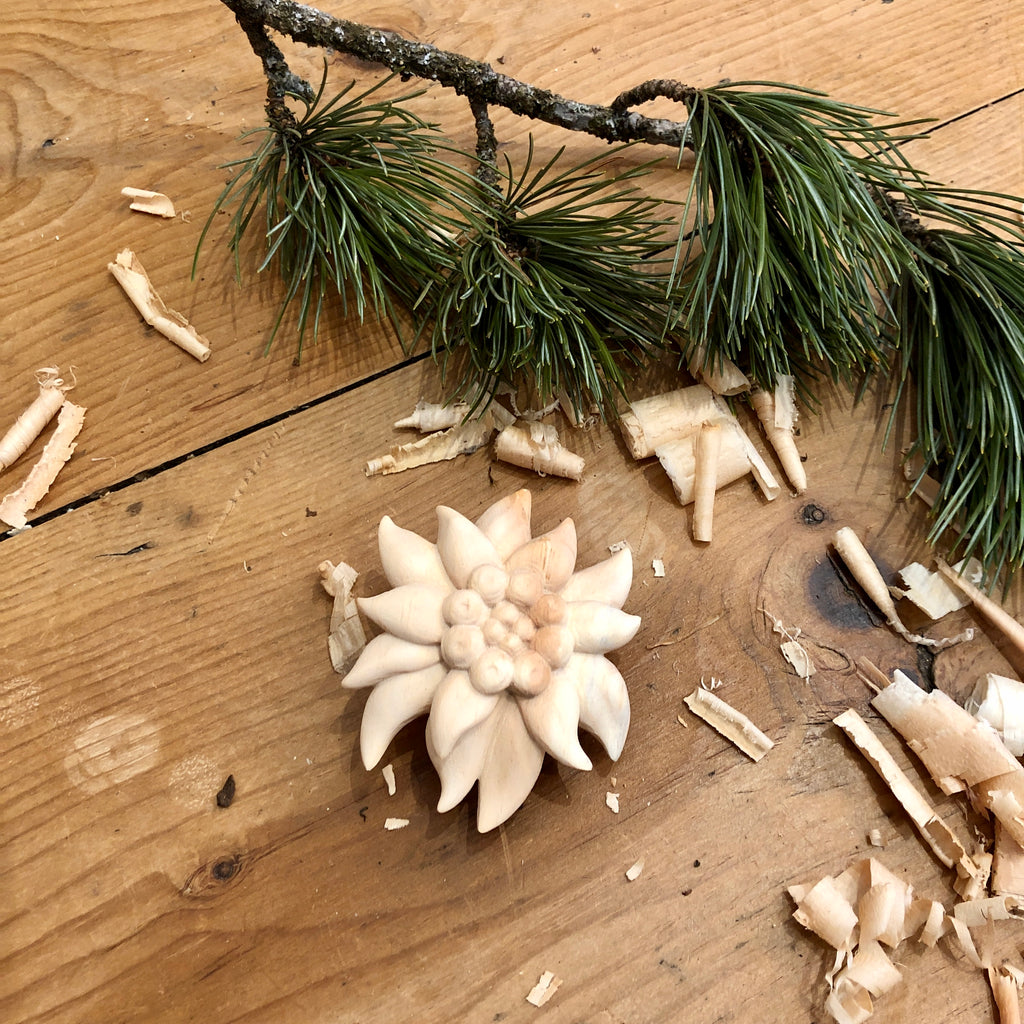 Edelweiss - Stella alpina in legno di cirmolo